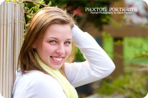 Contemporary Senior Portraits in Marysville, Washington
