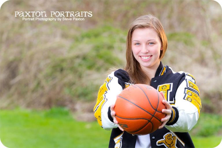 Contemporary Senior Portraits in Marysville, Washington