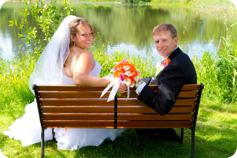 wedding-photography-in-silvana-wa-little-church-on-the-hill