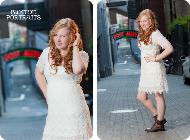 Senior Portraits in Post Alley and Pike Place Market in Seattle