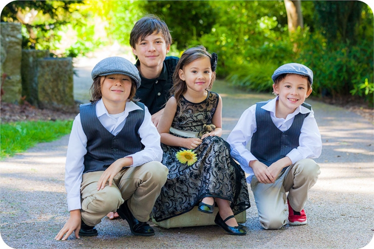 Family Portraits Brothers and Sister in Everett, WA